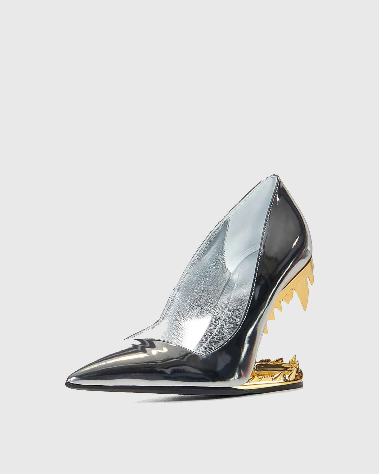 Antonia Wolf Tooth Pumps In Silver