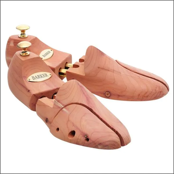 Barker Calder Cedar Calf Chukka Boot@