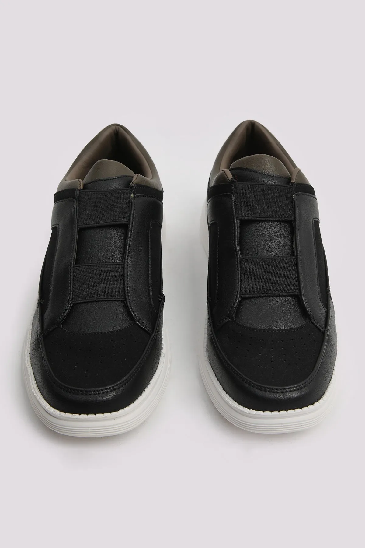 EASY WEAR BLACK SNEAKERS