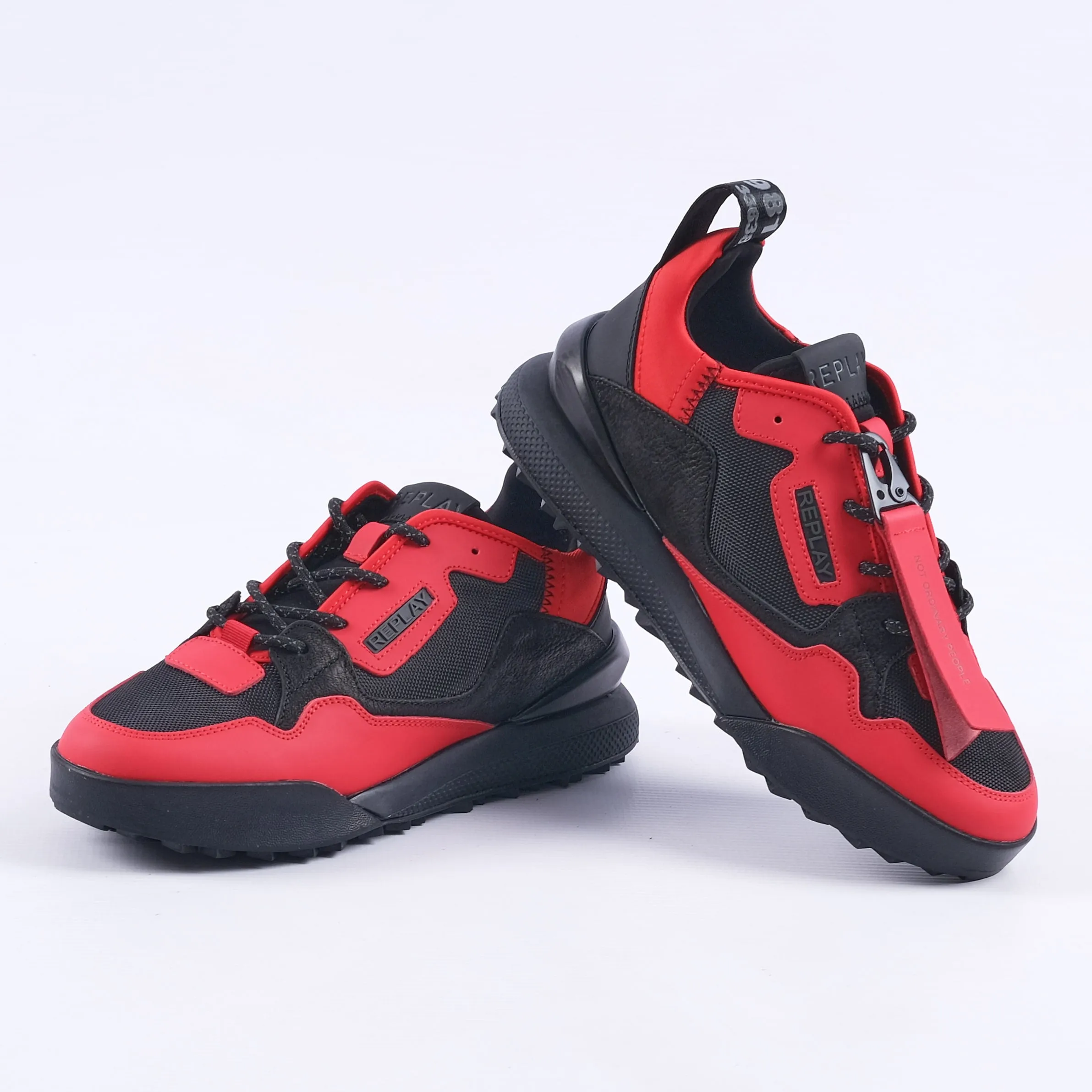 Field 2.0 Sport Sneakers (Red/Black)