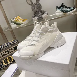 SE887 DR D-Connect Sneaker / Size5-10