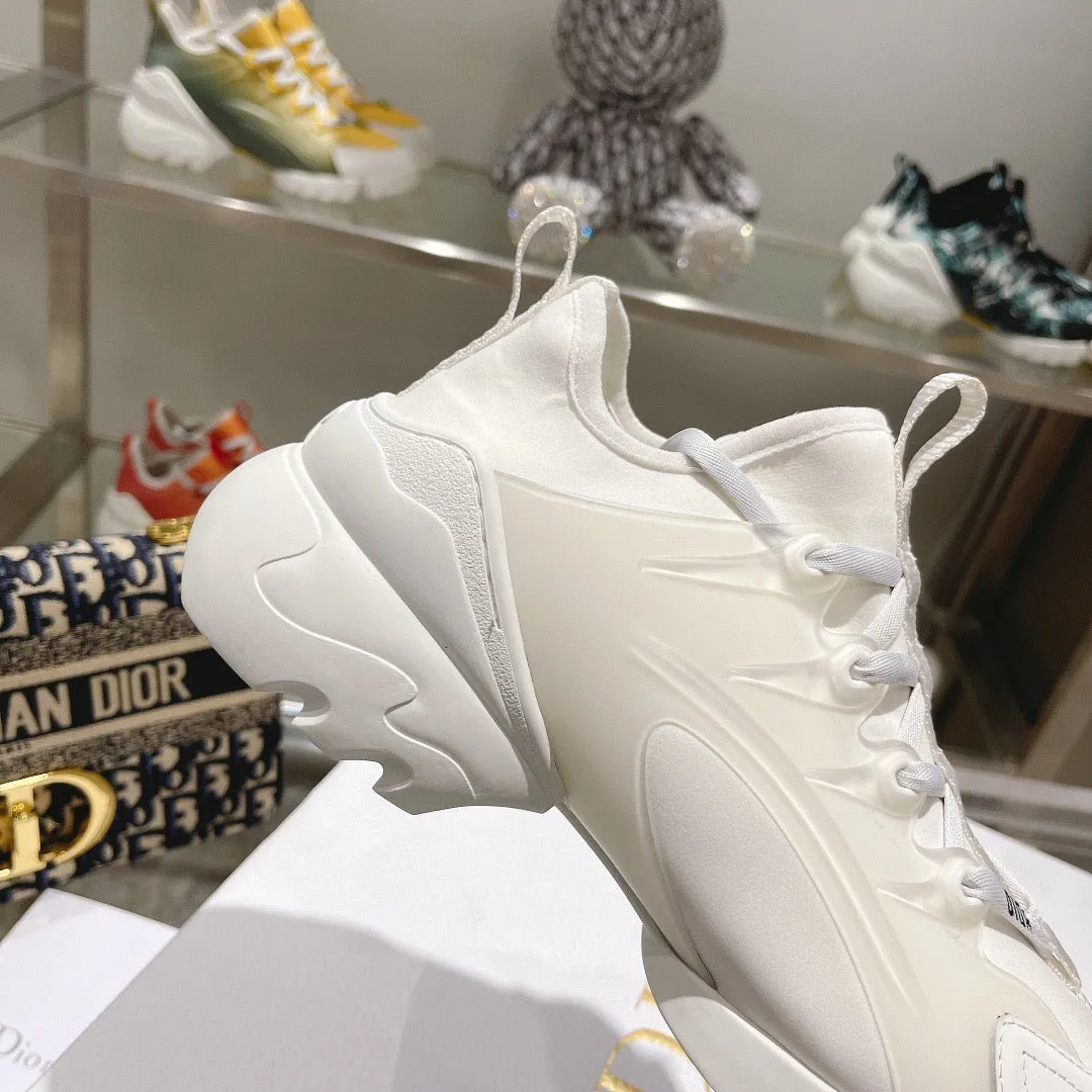 SE887 DR D-Connect Sneaker / Size5-10