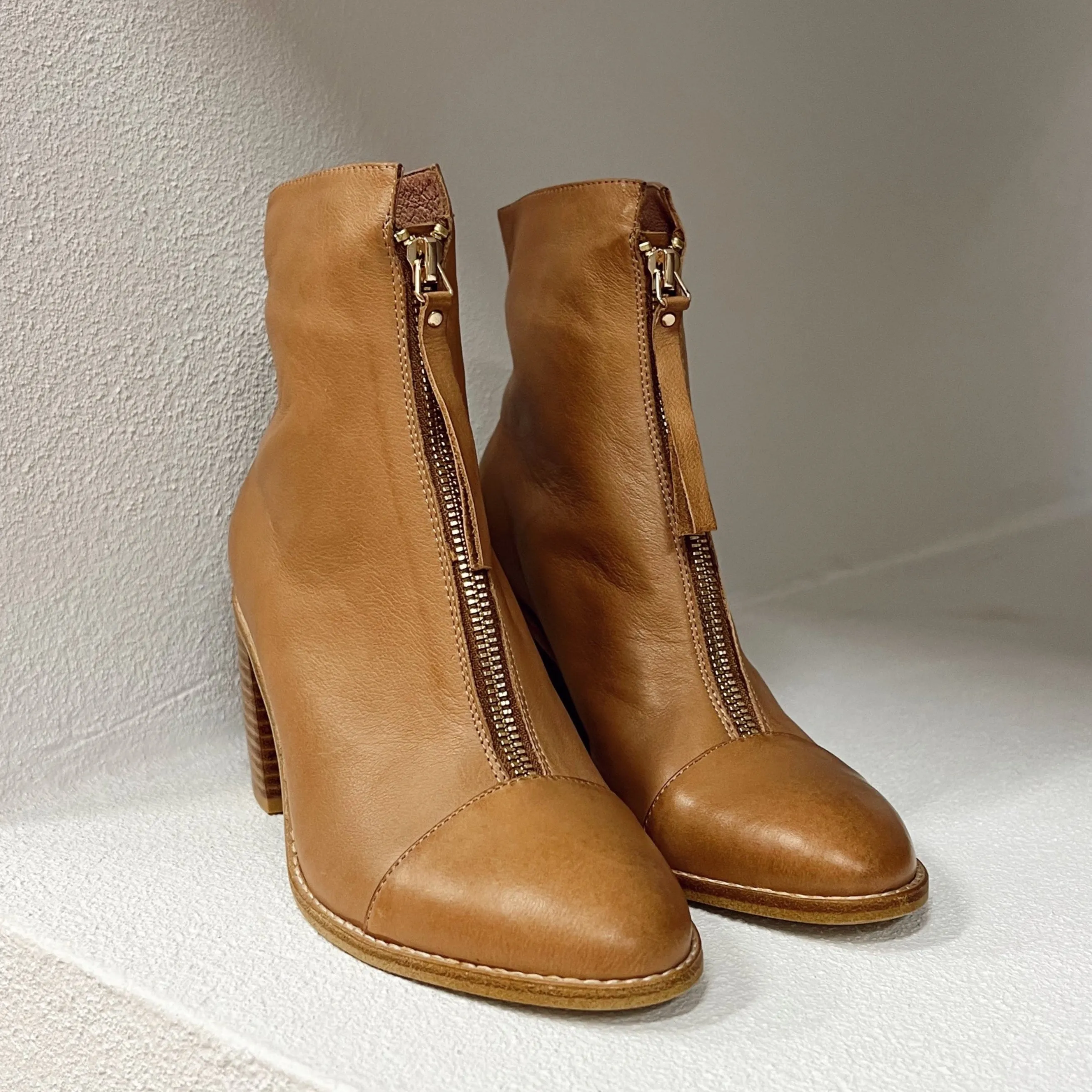 Tusly Leather Boot- Tan